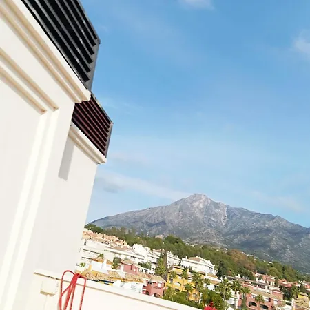 Apartment Atico Duplex Guadalpin